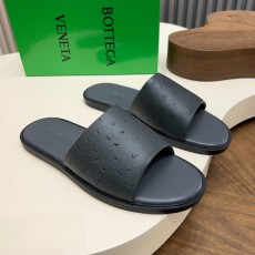 BOTTEGA VENETA BV 보테가 베네타 엠보 카프스킨 와이드 슬라이드 슬리퍼 샌들 신발