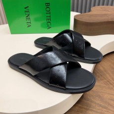 BOTTEGA VENETA BV 보테가 베네타 엠보 카프스킨 와이드 슬라이드 슬리퍼 샌들 신발