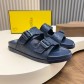 Fendi 펜디 시그니처 엠보싱 레더 샌들 슬리퍼 신발