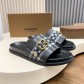 버버리(Burberry) TB 메탈 로고 크로스 레더 샌들 슬리퍼 신발