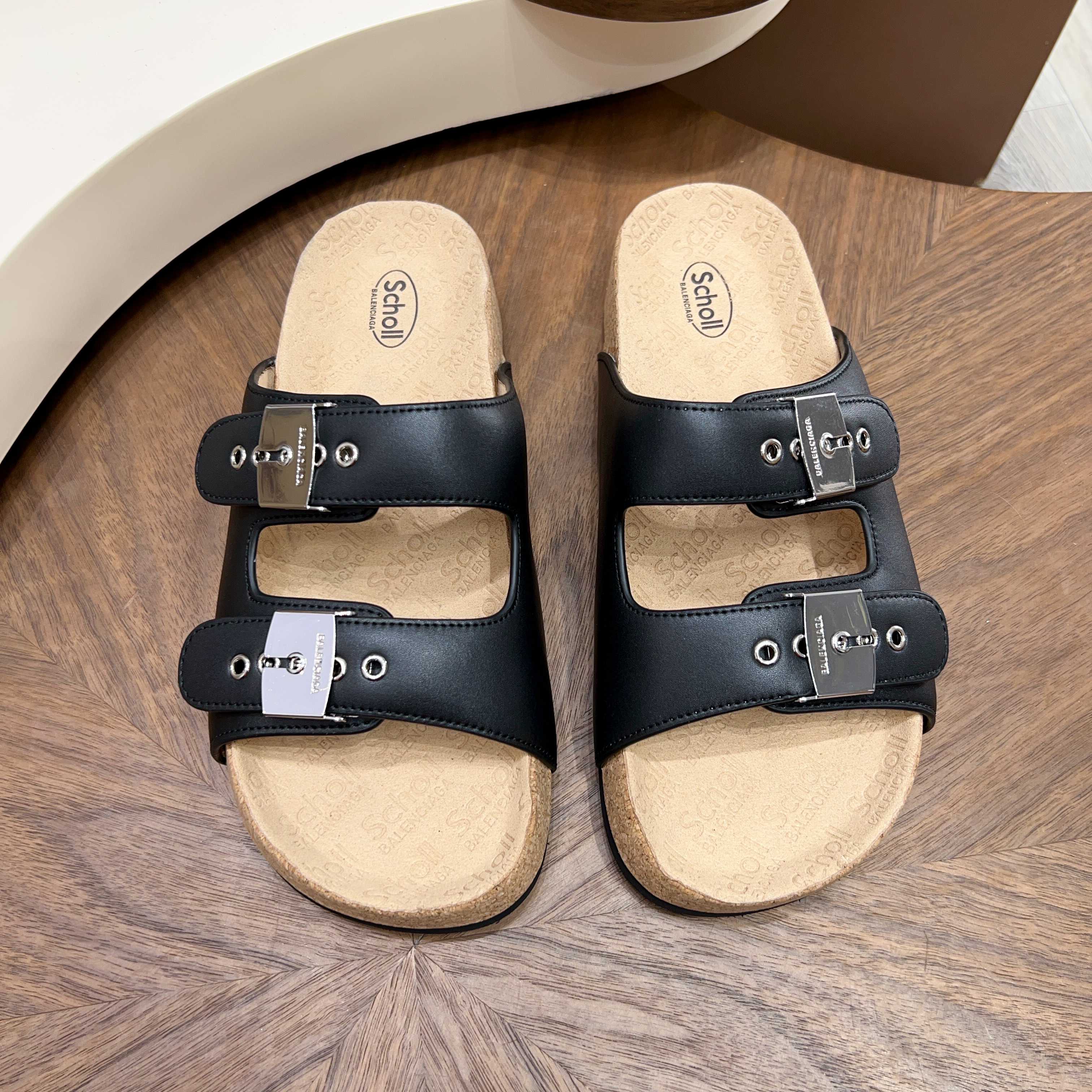 발렌시아가(Balenciaga) 버클 코르크 샌들 슬리퍼 신발