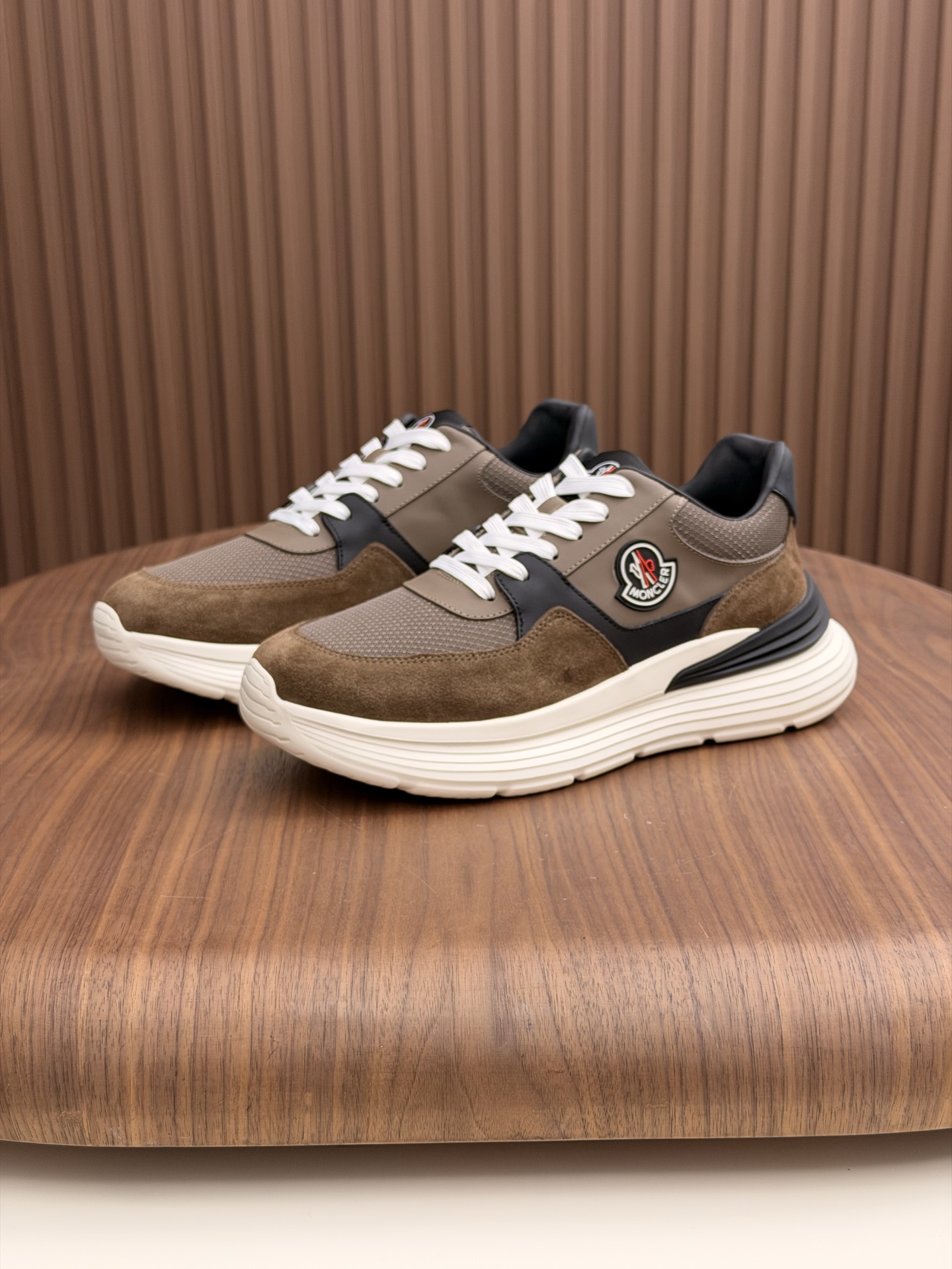 몽클레어 몽클레르(Moncler) 테크니컬 누벅 & 메쉬 믹스 스니커즈 신발