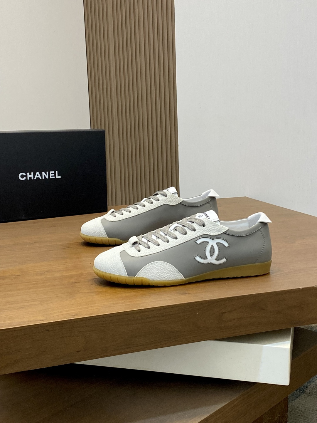 샤넬(Chanel) 리버스 스웨이드 믹스 스니커즈 신발