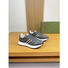 구찌(Gucci) 나파 & 리치 엠보싱 웹(Web) 스니커즈 신발