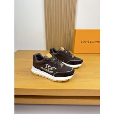 루이비통(LV) 스웨이드 & 펀칭 레더 스니커즈 신발