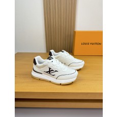 루이비통(LV) 스웨이드 & 펀칭 레더 스니커즈 신발