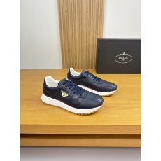 프라다(Prada) 나파 & 리치 레더 메탈 로고 스니커즈 신발