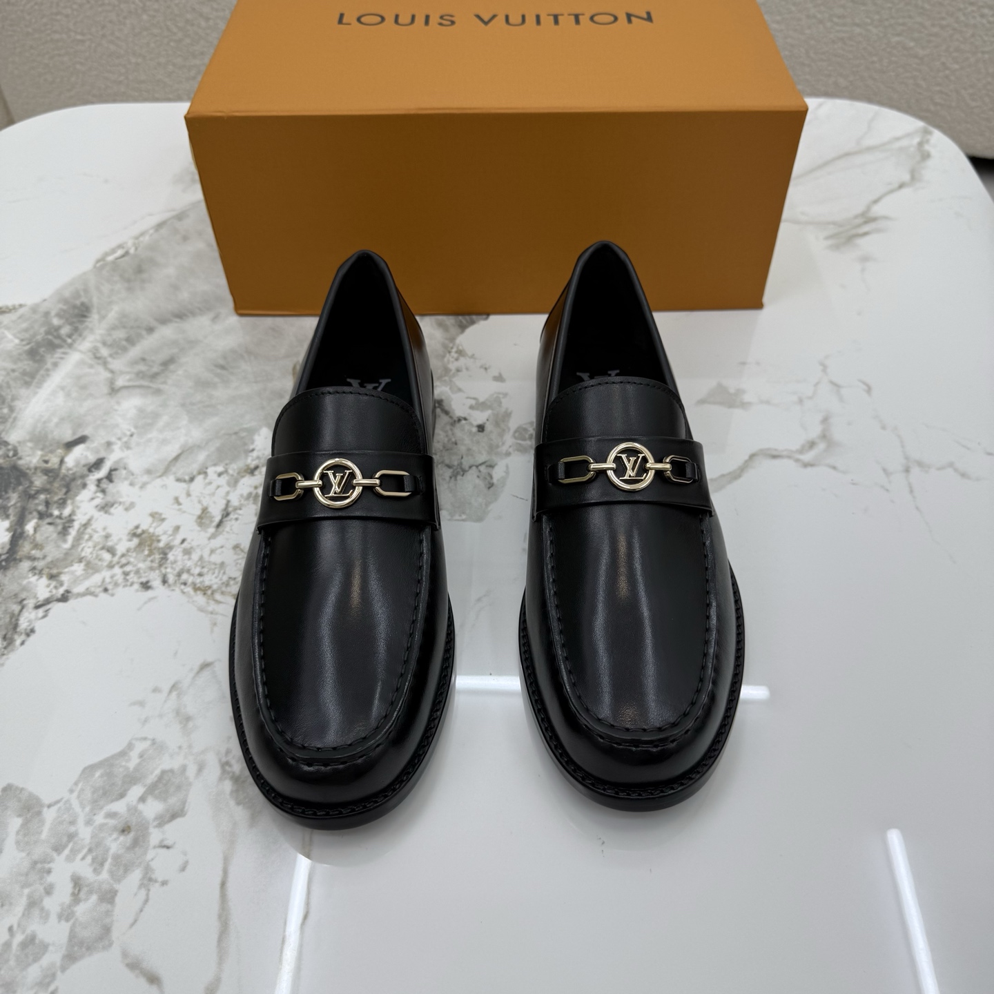 루이비통(LV) 카프스킨 프리미엄 드레스 슈즈 로퍼 구두 신발