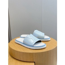 루이비통(LV) 워터프론트(Waterfront) 모노그램 워터프루프 슬리퍼 신발