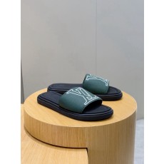 루이비통(LV) 워터프론트(Waterfront) 모노그램 워터프루프 슬리퍼 신발