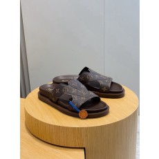 루이비통(LV) 오아시스(OASIS) 모노그램 스웨이드 뮬 슬리퍼 샌들 신발