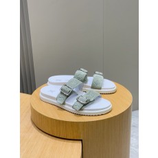 루이비통(LV) 오아시스(OASIS) 모노그램 스웨이드 뮬 슬리퍼 샌들 신발
