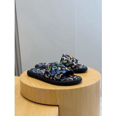 루이비통(LV) 워터프론트(Waterfront) 모노그램 워터프루프 슬리퍼 신발