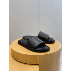 루이비통(LV) 워터프론트(Waterfront) 모노그램 워터프루프 슬리퍼 신발