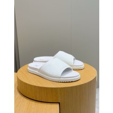 루이비통(LV) 오아시스(OASIS) 모노그램 스웨이드 뮬 슬리퍼 샌들 신발