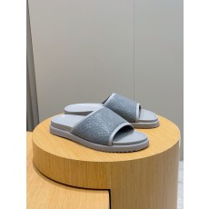 루이비통(LV) 오아시스(OASIS) 모노그램 스웨이드 뮬 슬리퍼 샌들 신발