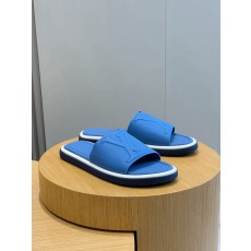 루이비통(LV) 워터프론트(Waterfront) 모노그램 워터프루프 슬리퍼 신발