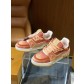 루이비통(LV) 트레이너(Trainer) 스웨이드 콤비 하이크 스니커즈 신발