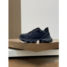 루이비통(LV) 나파 레더 & 테크니컬 메쉬 믹스 스니커즈 신발