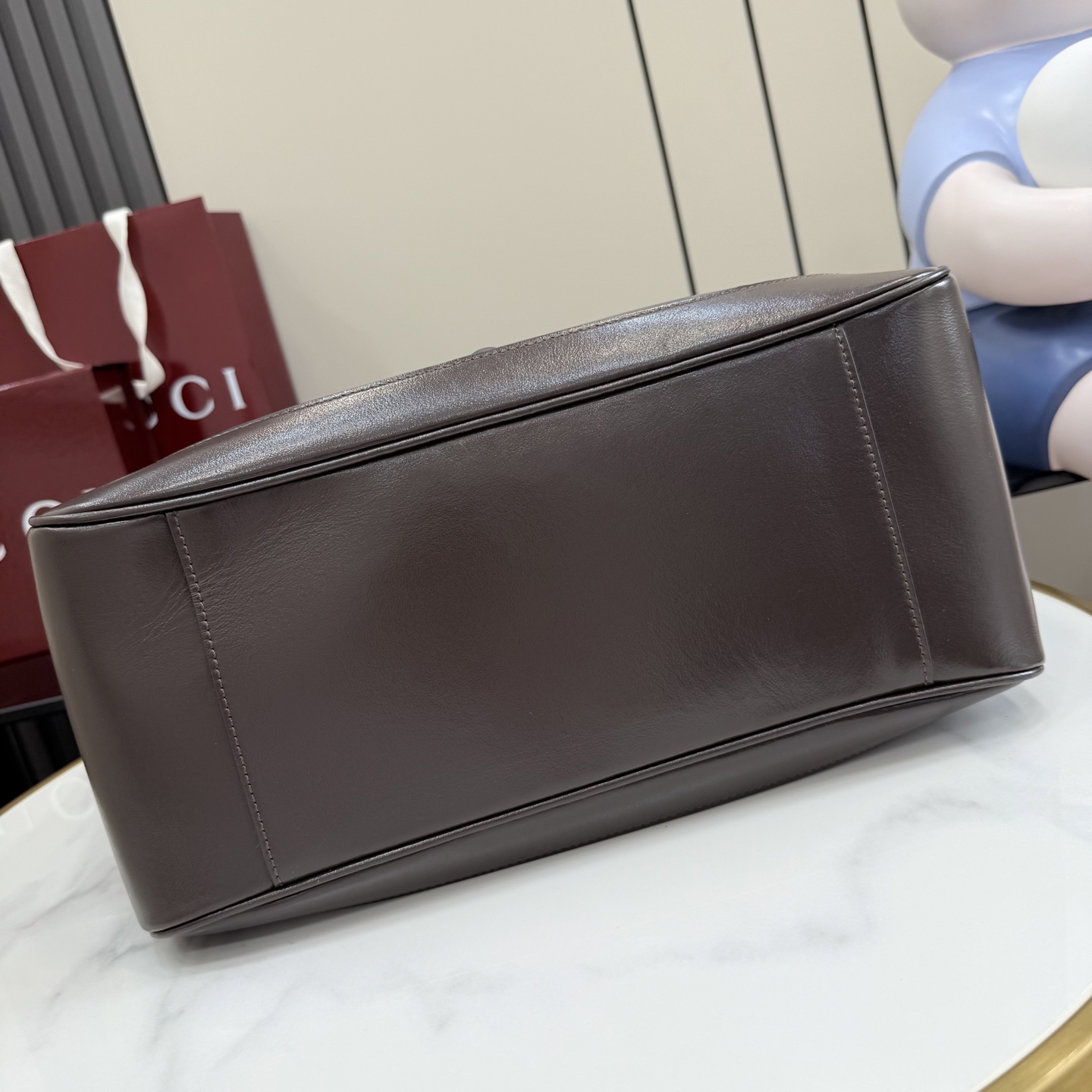 구찌(Gucci) 마켓 인스파이어드 브라운 레더 토트백 가방 라지