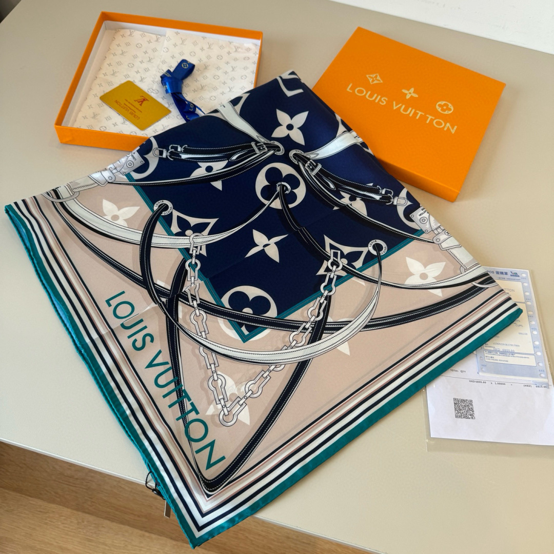 루이비통(LV) 얼티밋 모노그램 실크 스카프 목도리 스카프