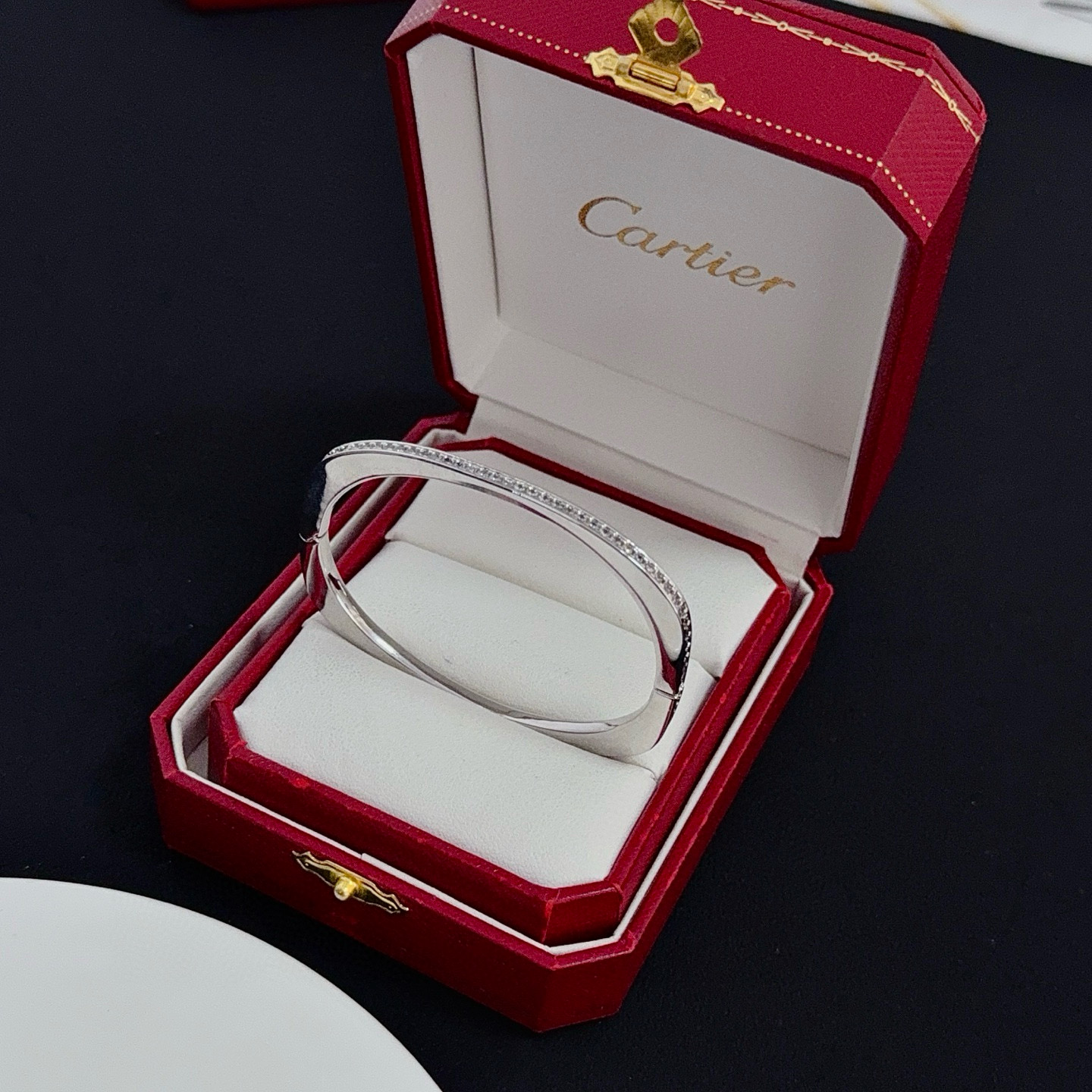 까르띠에(Cartier) 다이아 세팅 메탈 팔찌 악세사리