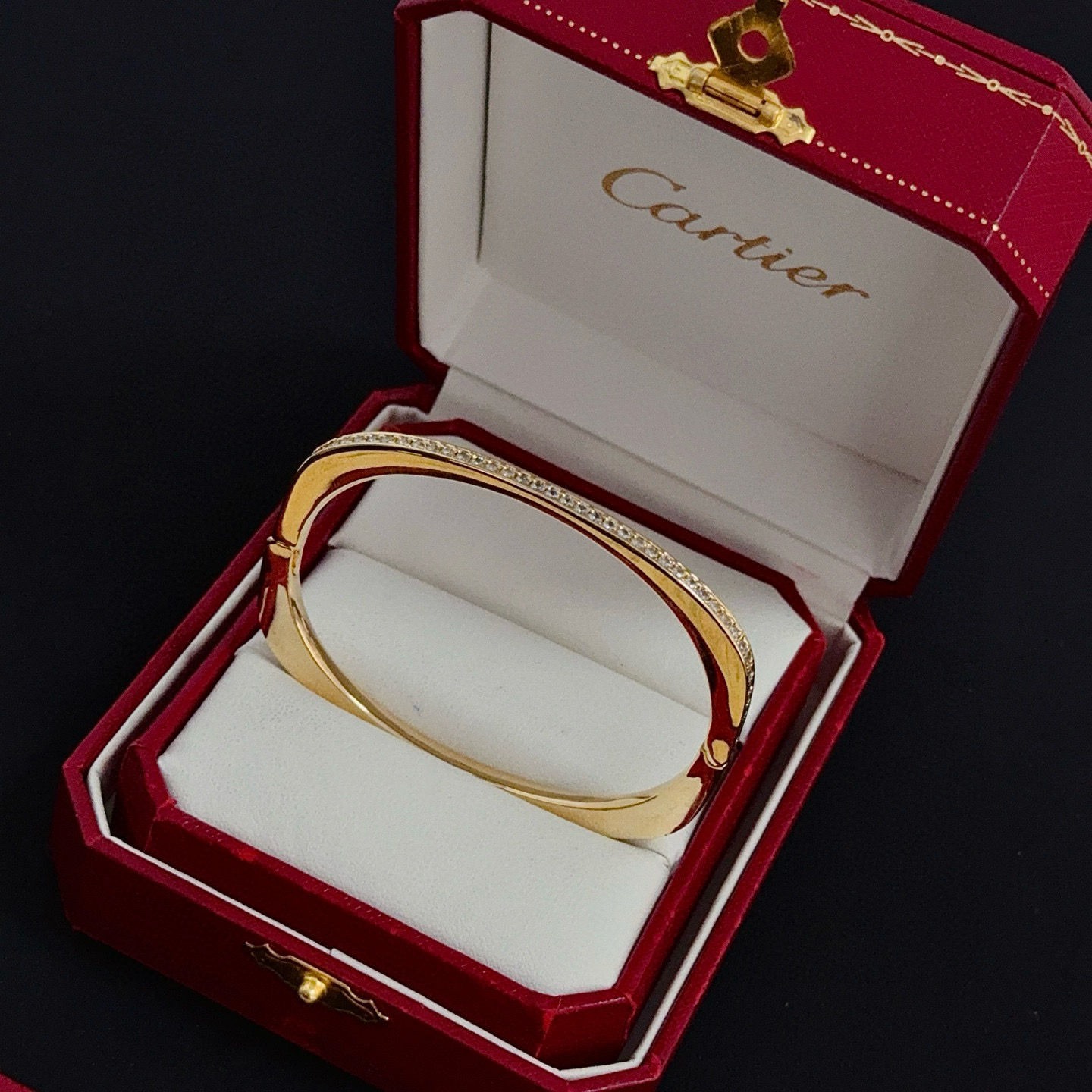 까르띠에(Cartier) 다이아 세팅 메탈 팔찌 악세사리