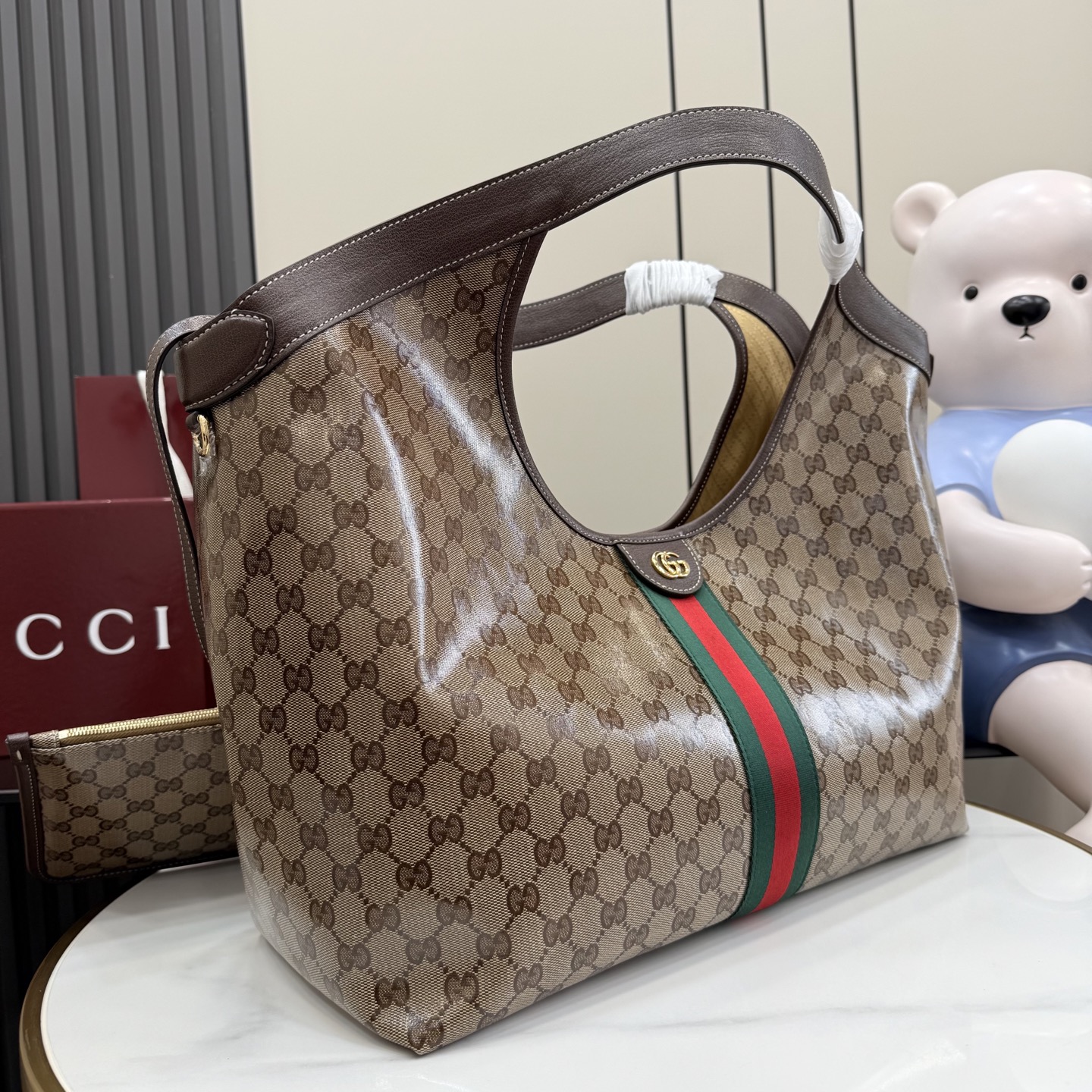 구찌(Gucci) 질리오(Giglio) GG 코팅 캔버스 토트백 가방 맥시