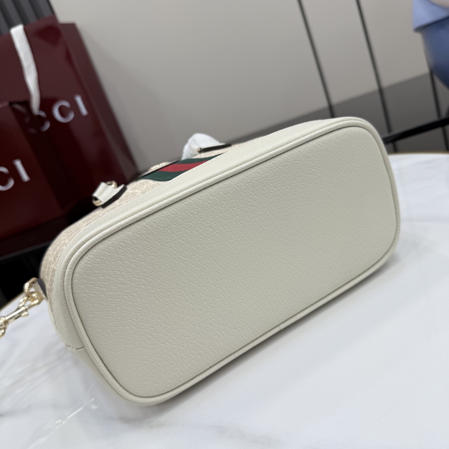 구찌(Gucci) 오피디아(Ophidia) 베이지 & 화이트 GG 토트백 가방 미니