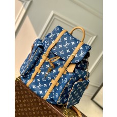 루이비통(Louis Vuitton) LV P9 크리스토퍼(Christopher) PM 백팩 가방