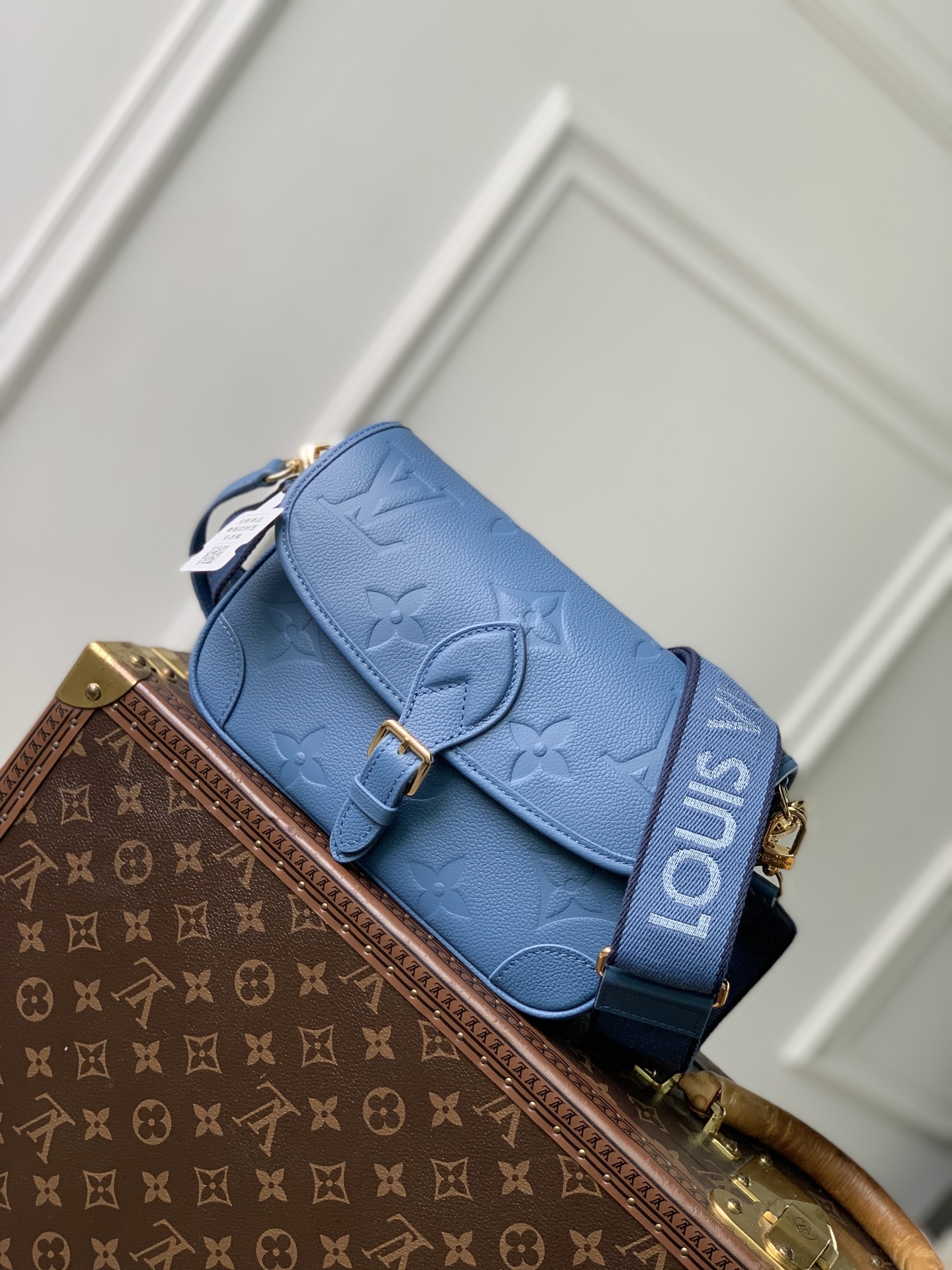 루이비통(Louis Vuitton) LV 다이앤(Diane) - 모노그램 앙프렝뜨 블루 가방