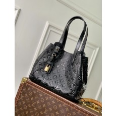 루이비통(Louis Vuitton) LV 올 인 원(All In One) PM - 블랙 가방