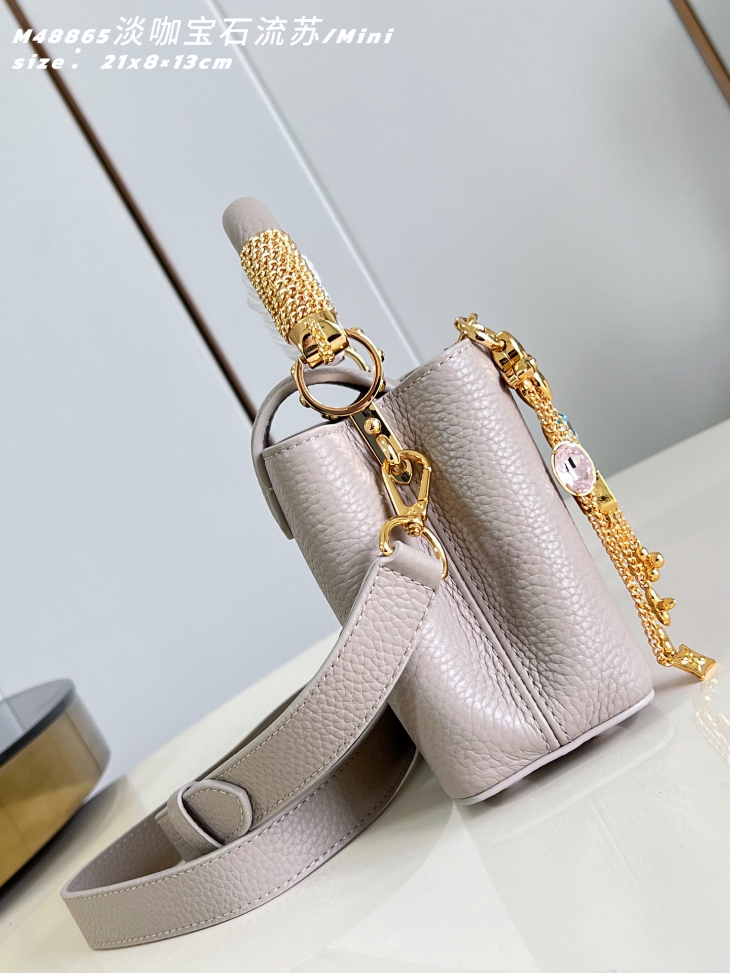 루이비통(Louis Vuitton) LV 카퓌신(Capucines) 토트백 숄더백 가방 미니