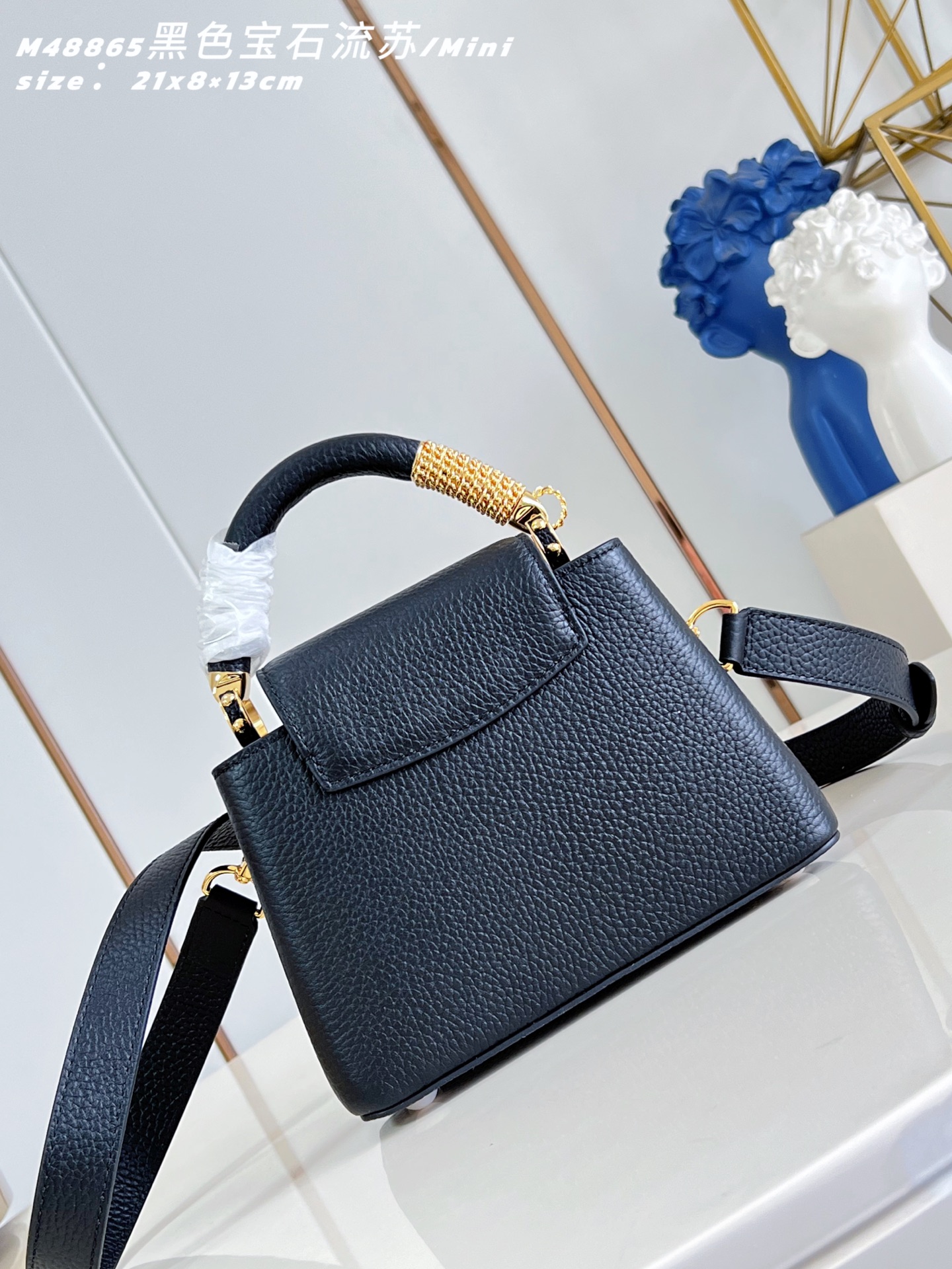 루이비통(Louis Vuitton) LV 카퓌신(Capucines) 숄더백 토트백 가방 미니 - 블랙