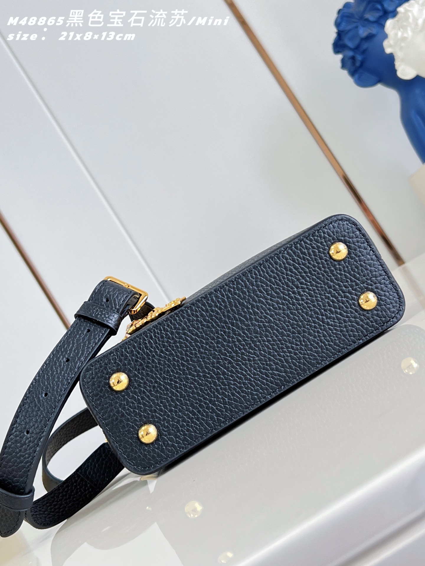 루이비통(Louis Vuitton) LV 카퓌신(Capucines) 숄더백 토트백 가방 미니 - 블랙