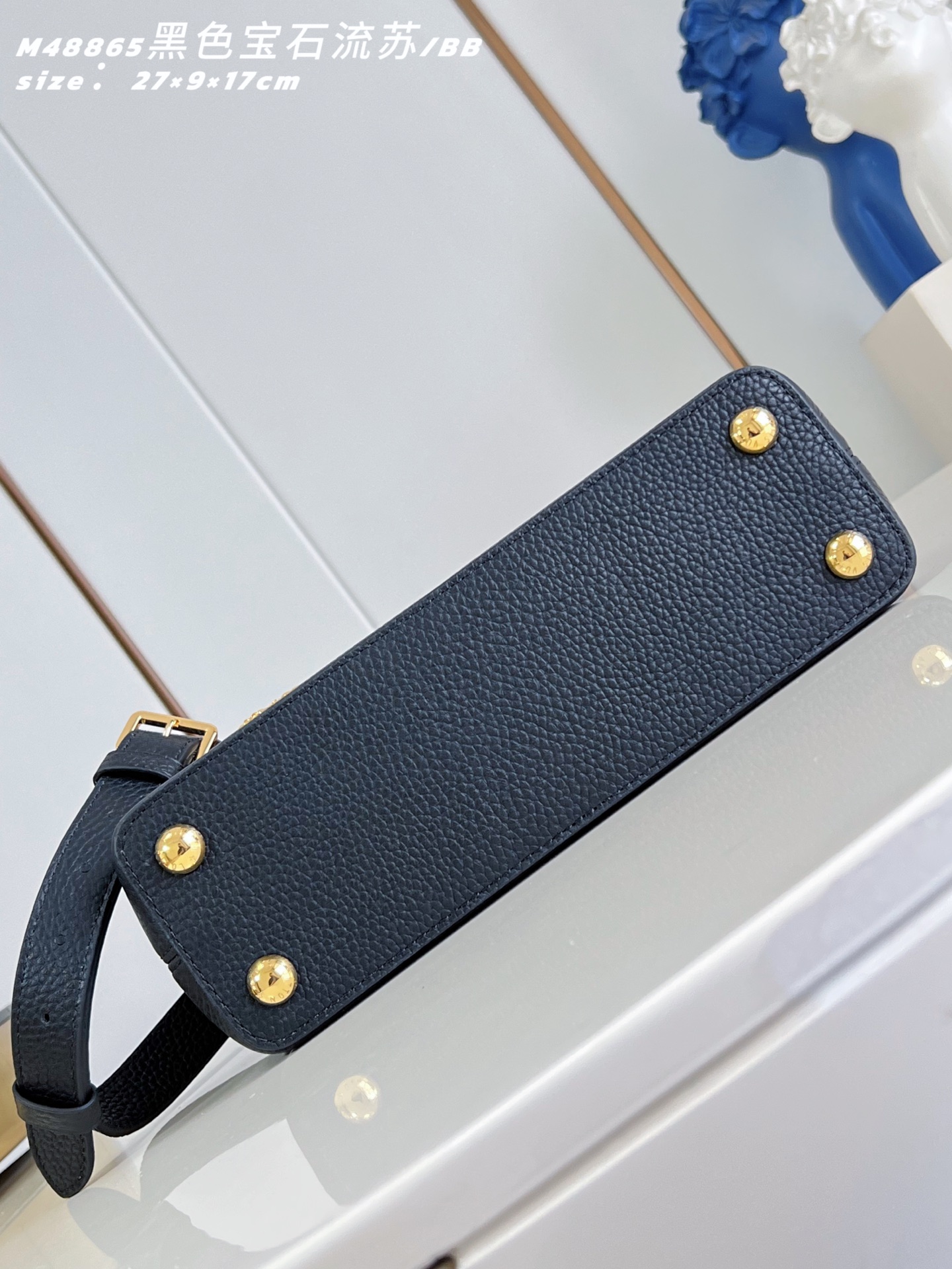 루이비통(Louis Vuitton) LV 카퓌신 BB 토트백 숄더백 가방 - 블랙