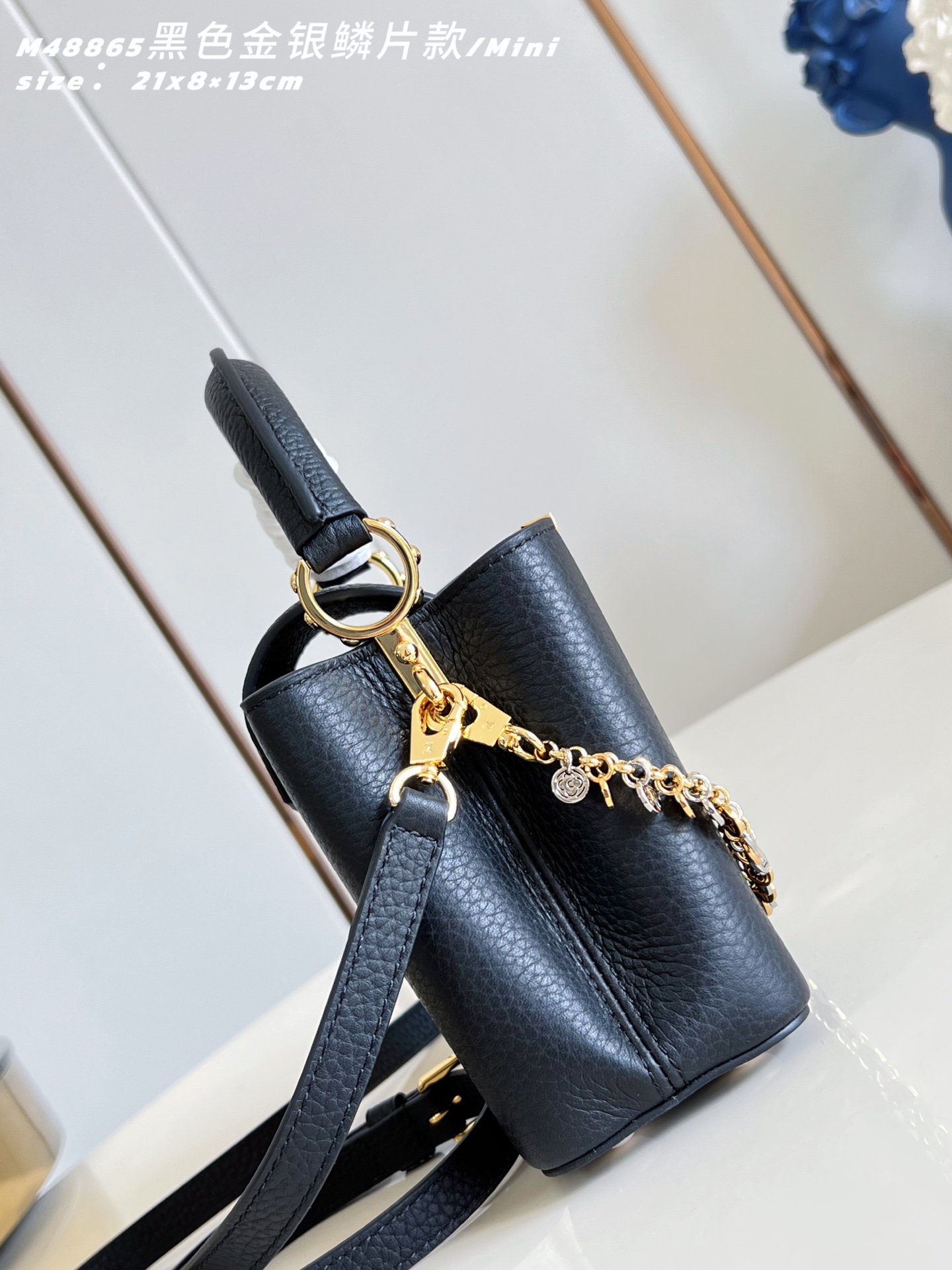 루이비통(Louis Vuitton) LV Capucines 카퓌신 토트백 숄더백 가방 미니