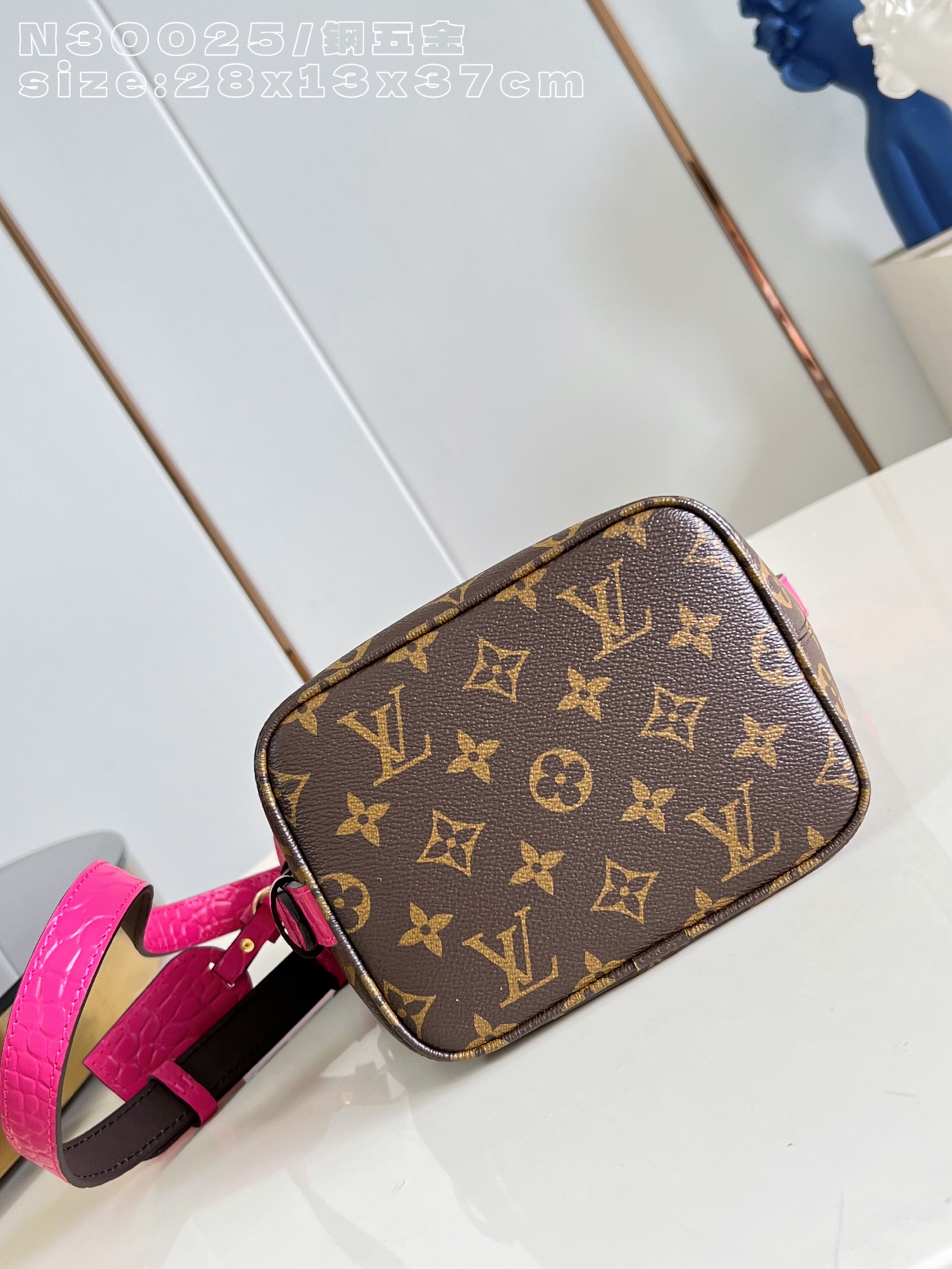 루이비통(Louis Vuitton) LV 올 인(All In) BB 버킷백 숄더백 가방