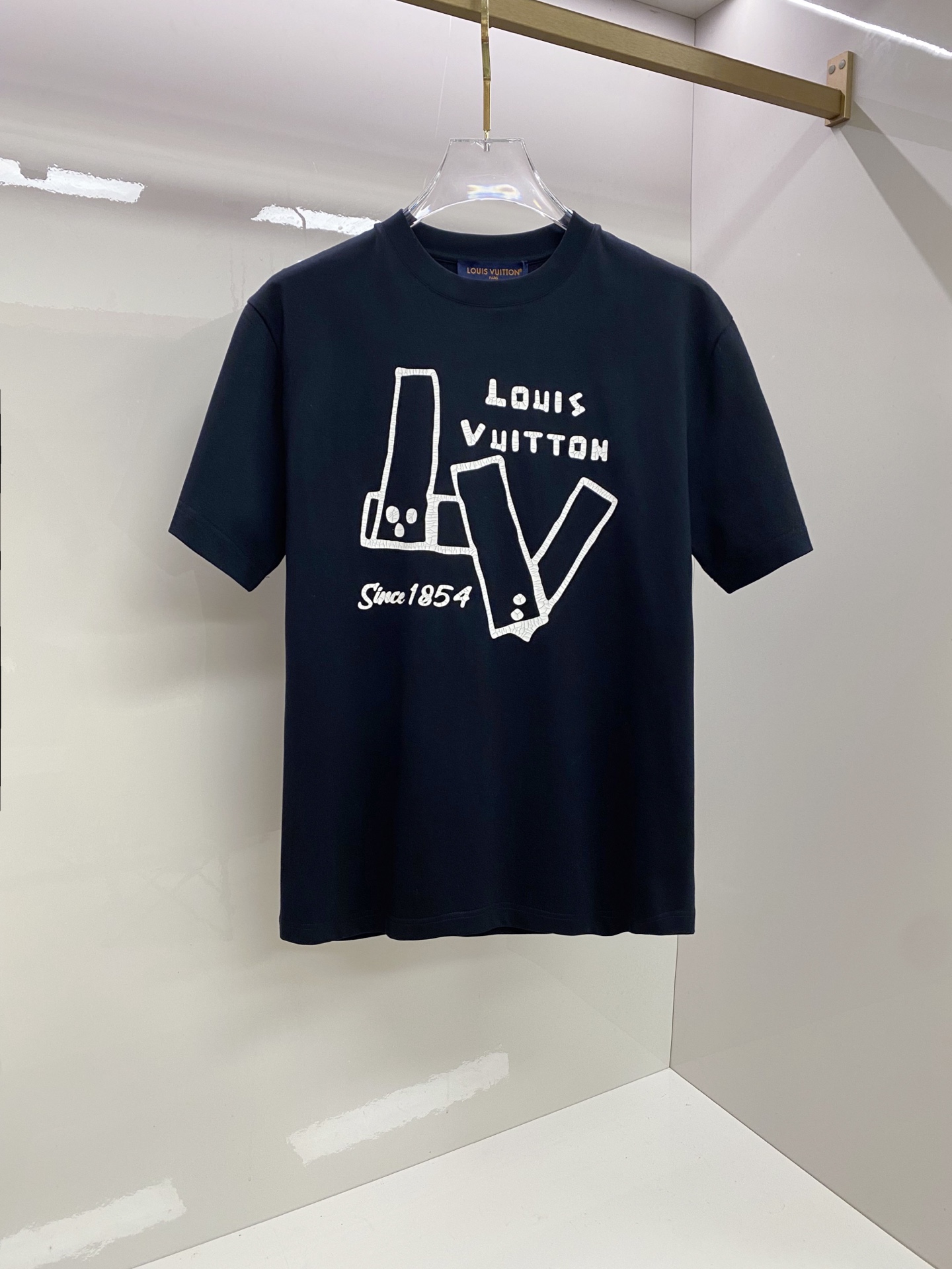 루이비통(LV) 로고 포인트 반팔 티셔츠 의류