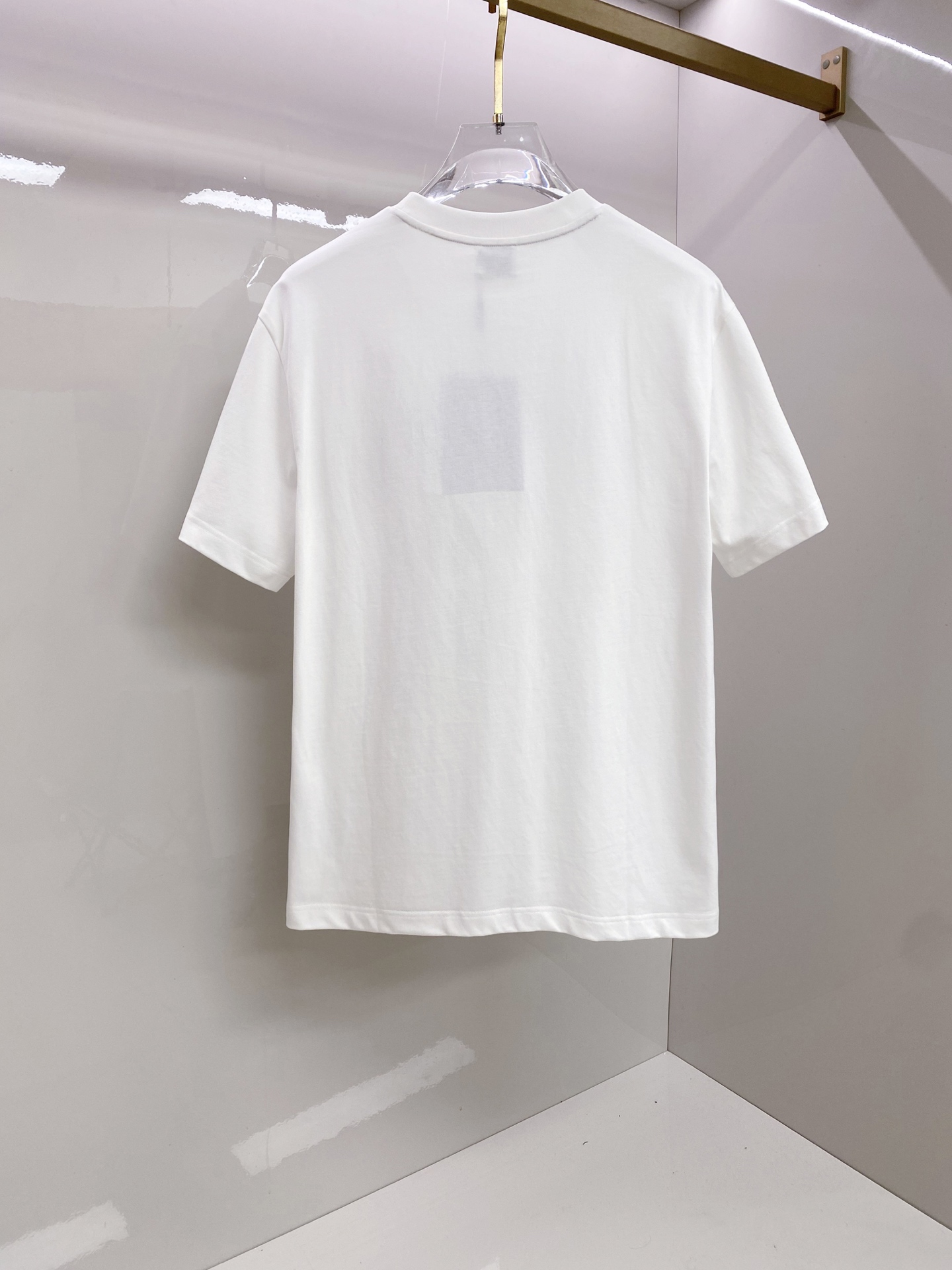 버버리(BURBERRY) 시그니처 로고 반팔 티셔츠 의류