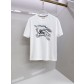 버버리(BURBERRY) 클래식 로고 반팔 티셔츠 의류