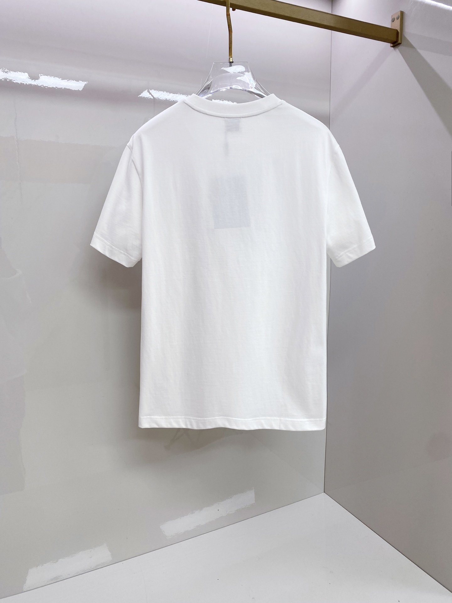 버버리(BURBERRY) 클래식 로고 반팔 티셔츠 의류