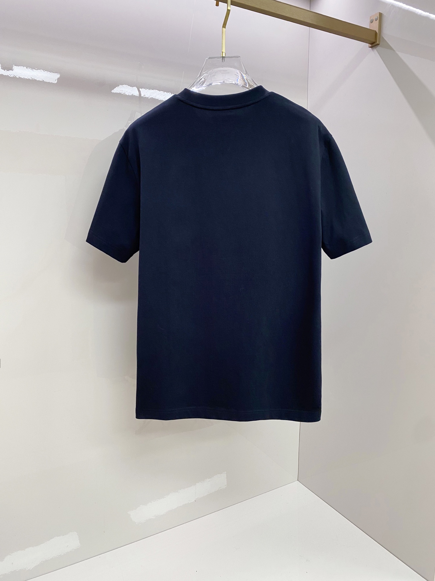 디올(Dior) 프론트 로고 반팔 티셔츠 의류