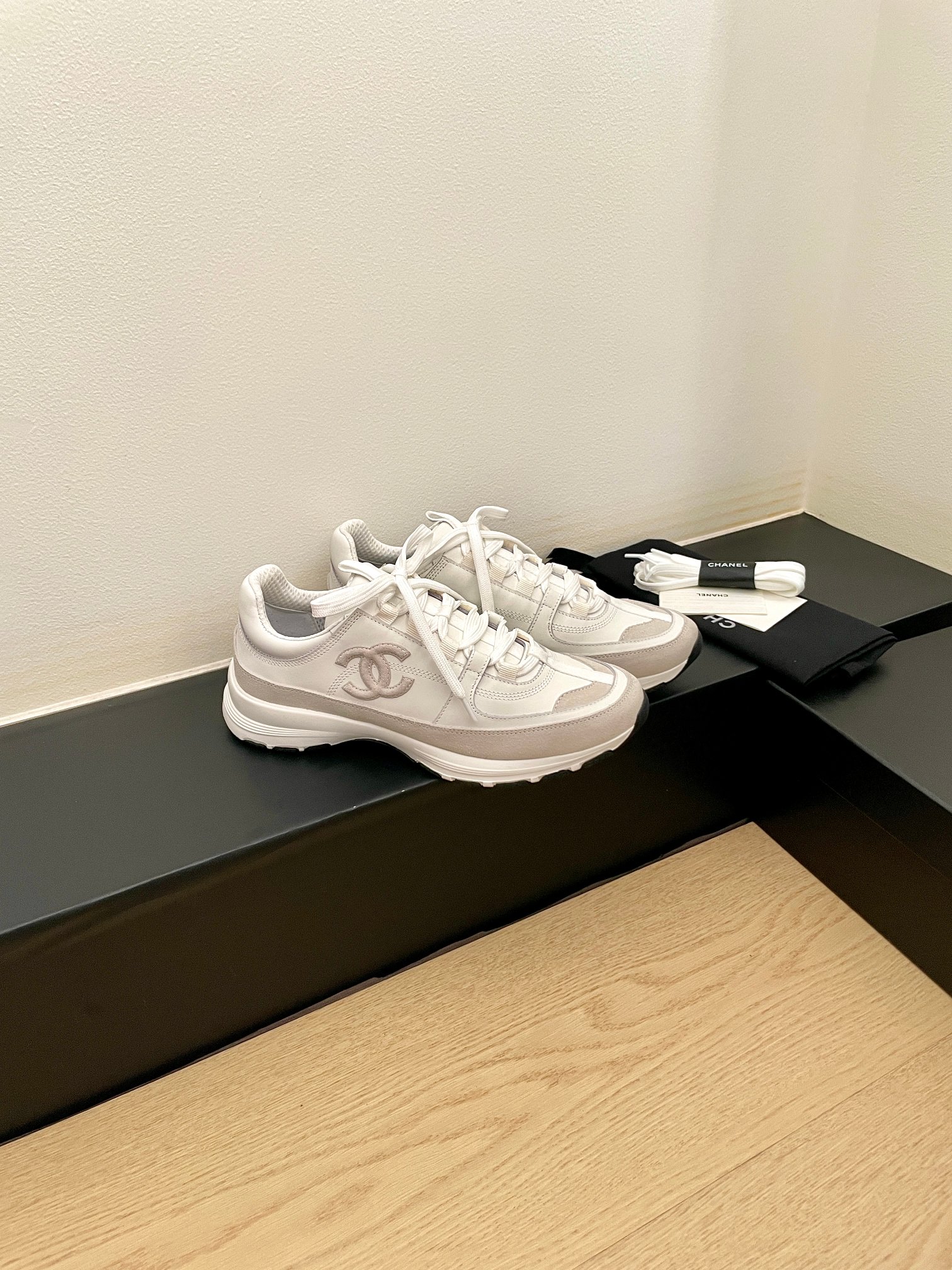 샤넬(CHANEL) 레트로 러닝 스니커즈 신발