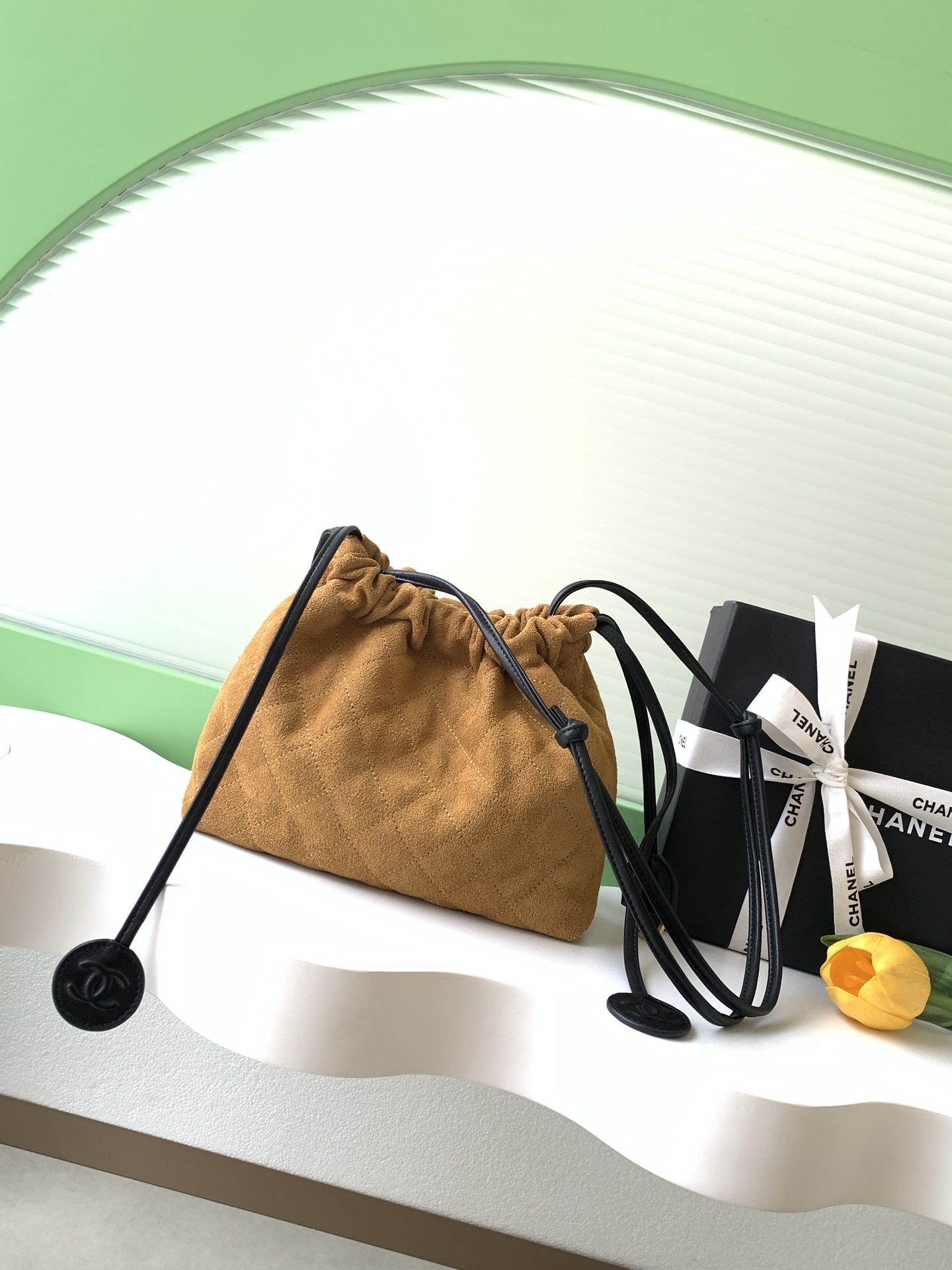 샤넬(Chanel) 럭키백(복주머니) 퀼팅 드로스트링 버킷백 가방