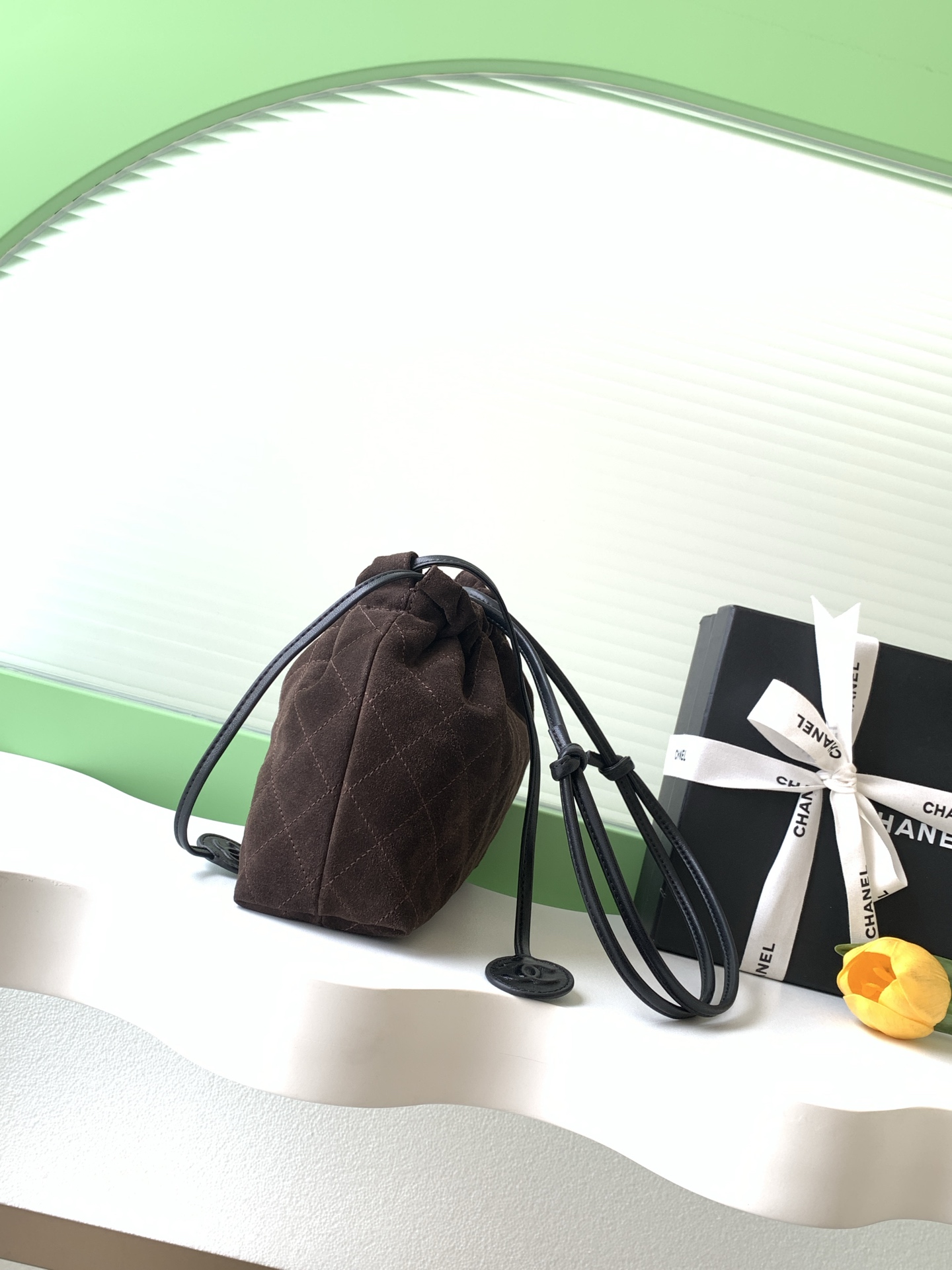 샤넬(Chanel) 럭키백(복주머니) 퀼팅 드로스트링 버킷백 가방