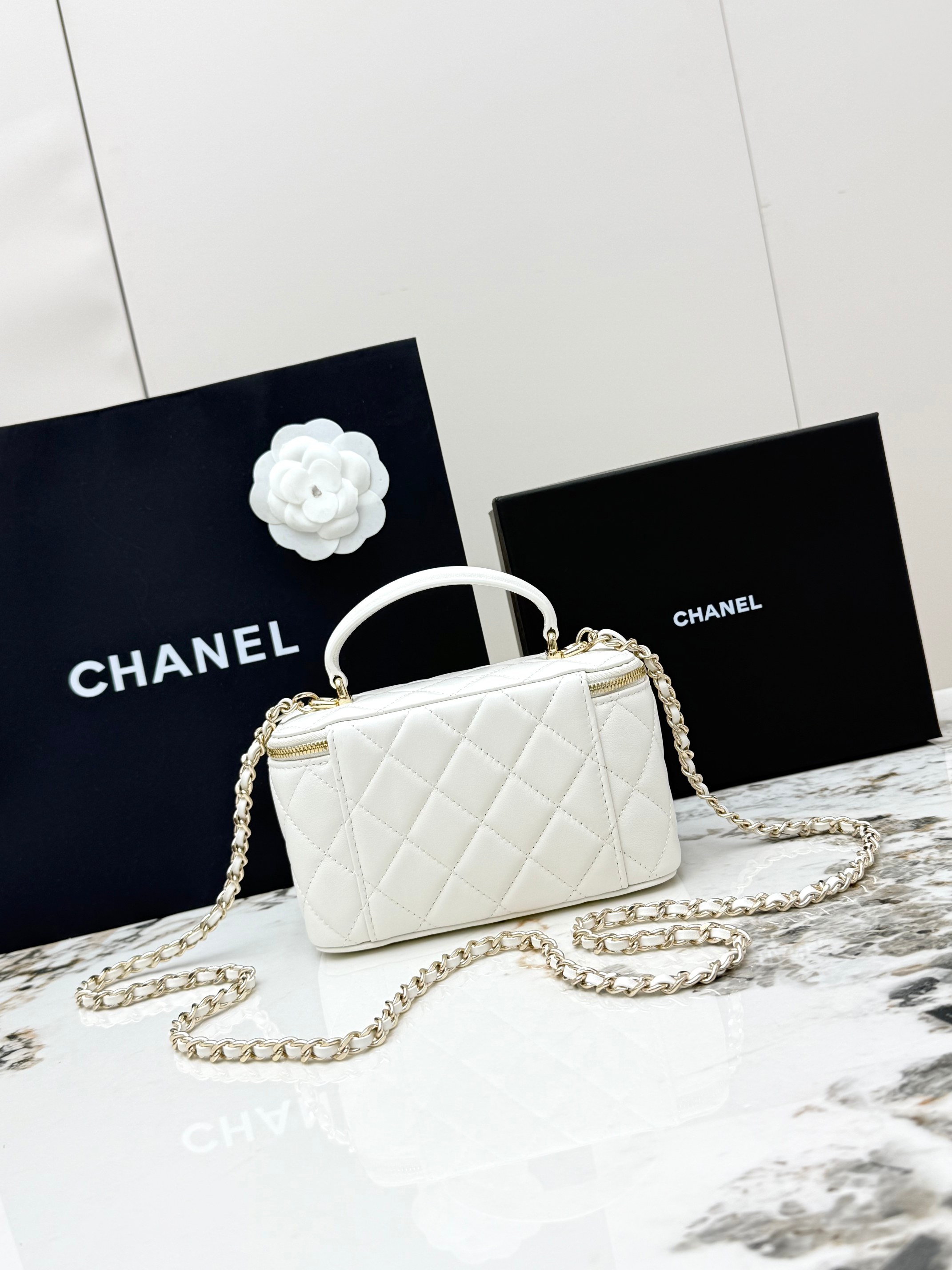 샤넬(Chanel) 21K 베니티 체인백 파우치백 가방 - 라지