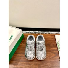 보테가베네타(BOTTEGA VENETA) 오르빗 스니커즈 신발