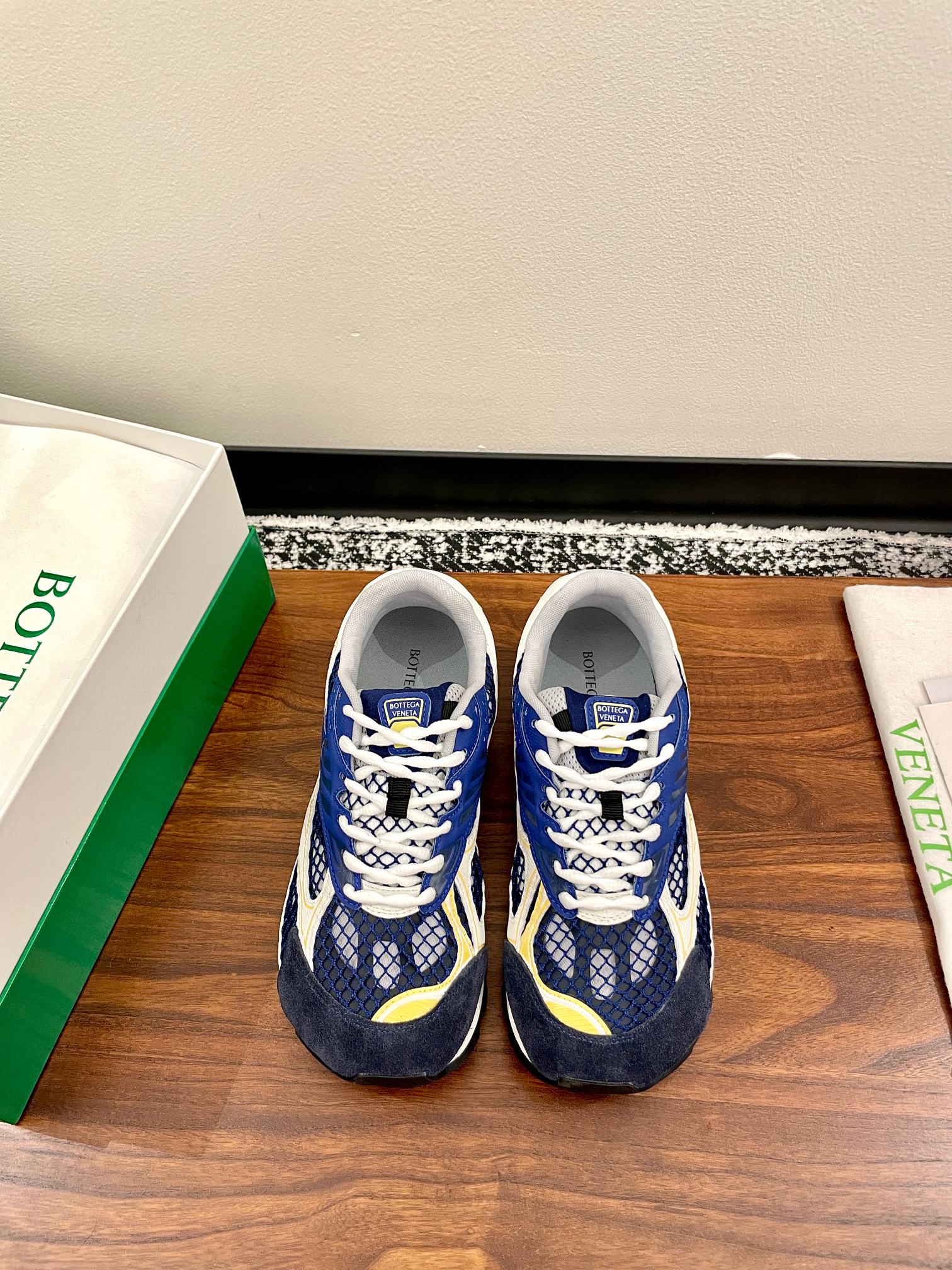보테가베네타(BOTTEGA VENETA) 오르빗 스니커즈 신발