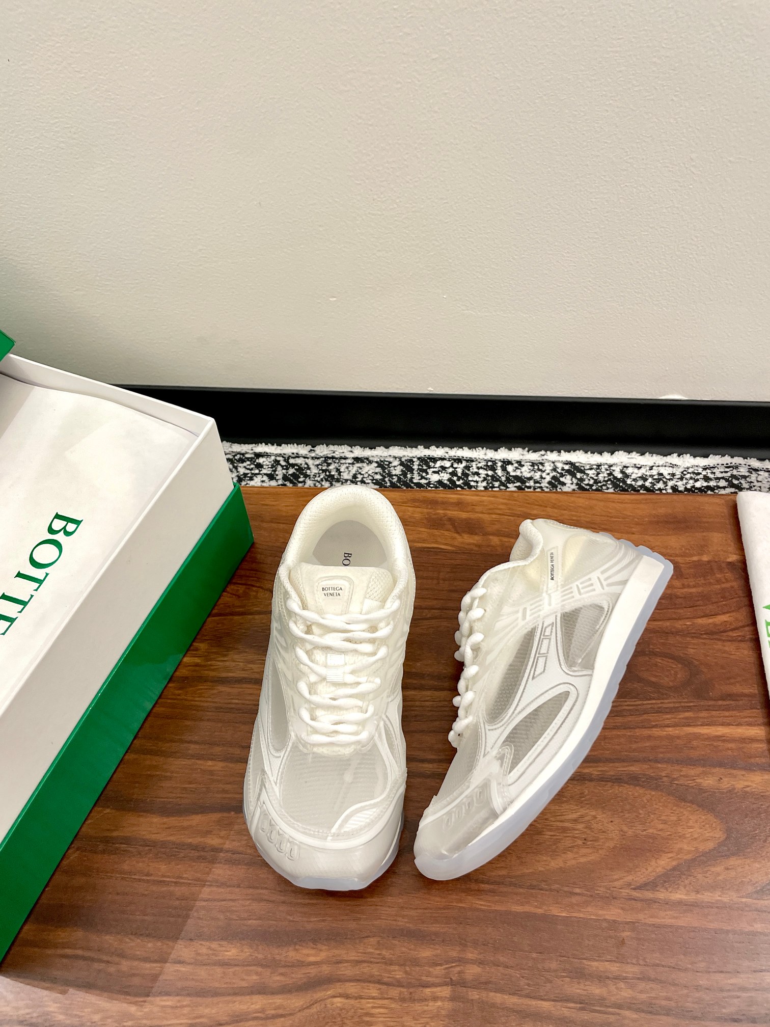 보테가베네타(BOTTEGA VENETA) 오르빗 스니커즈 신발